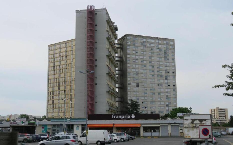 Appartement F3 -Plaisir Moins Cher - Jusqu'A 8Personnes Le Mée-sur-Seine Esterno foto